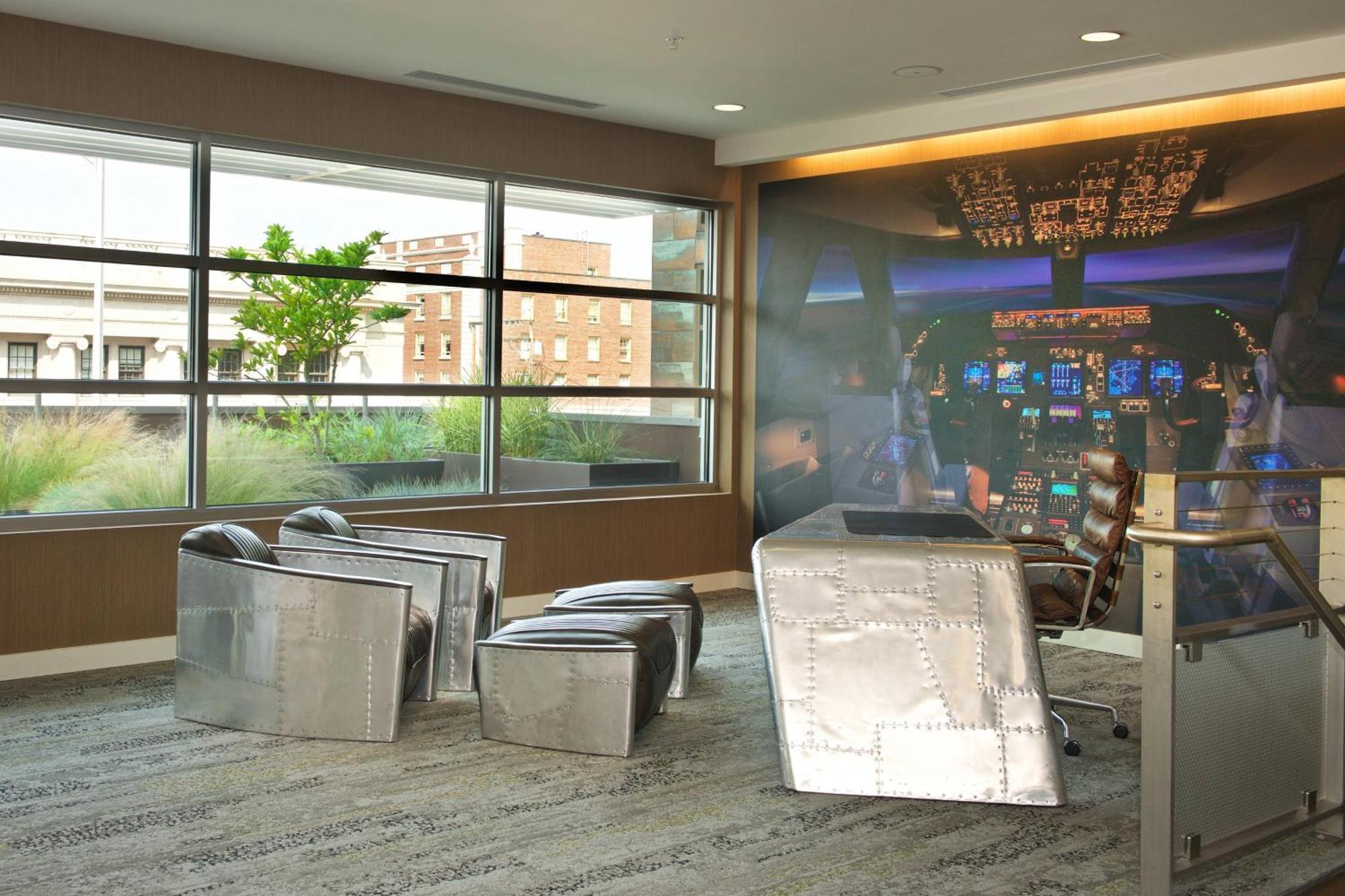 Courtyard By Marriott Seattle Everett Downtown Exterior foto
